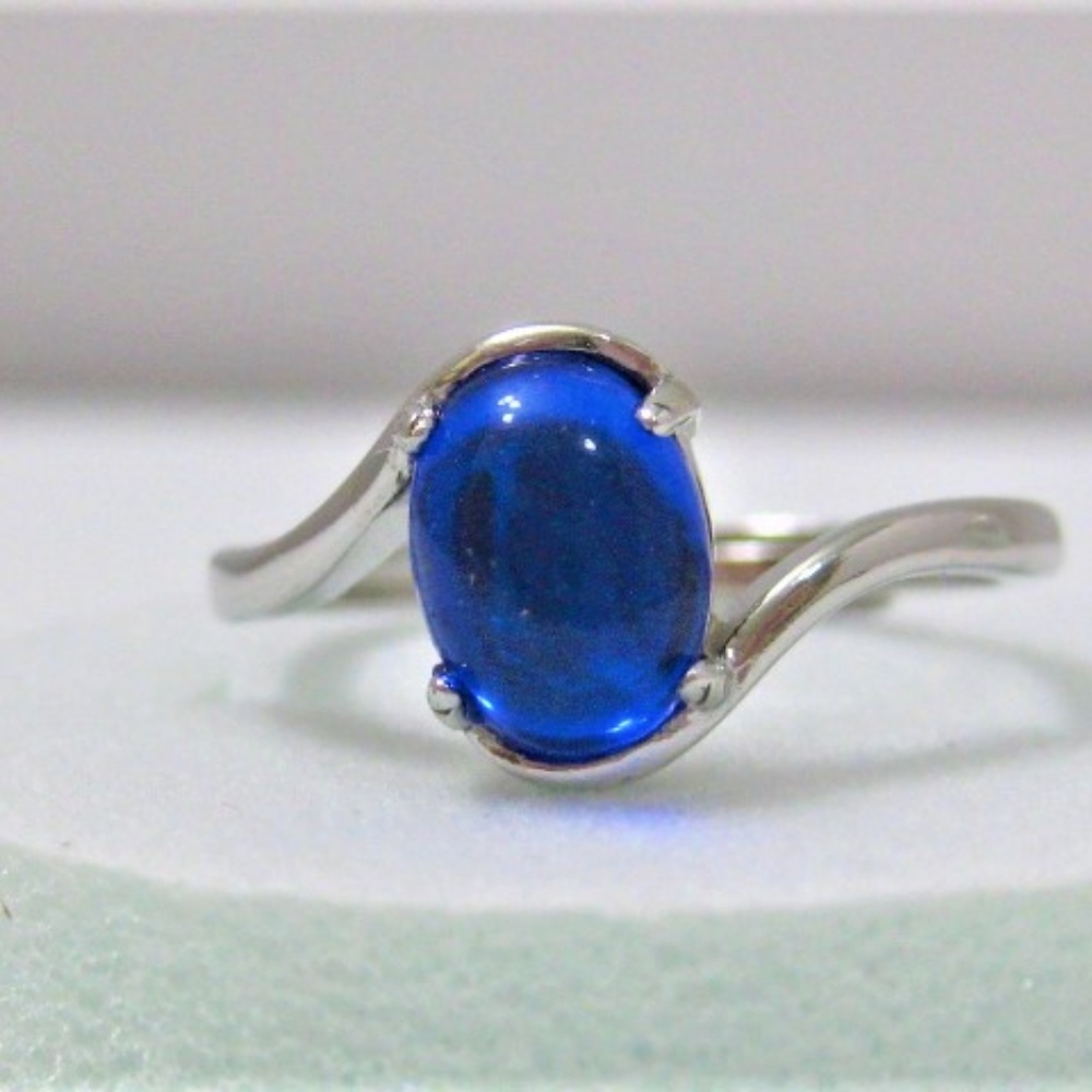 Sapphire solitaire silver ring